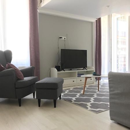KaposvárHemnes2 Apartmanアパートメント エクステリア 写真