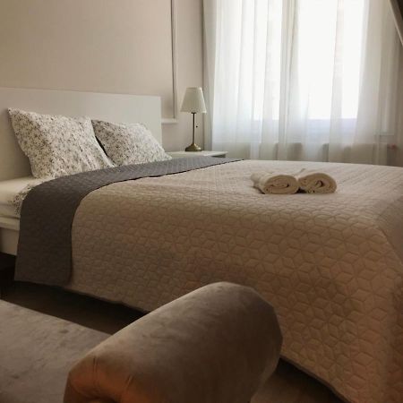 KaposvárHemnes2 Apartmanアパートメント エクステリア 写真