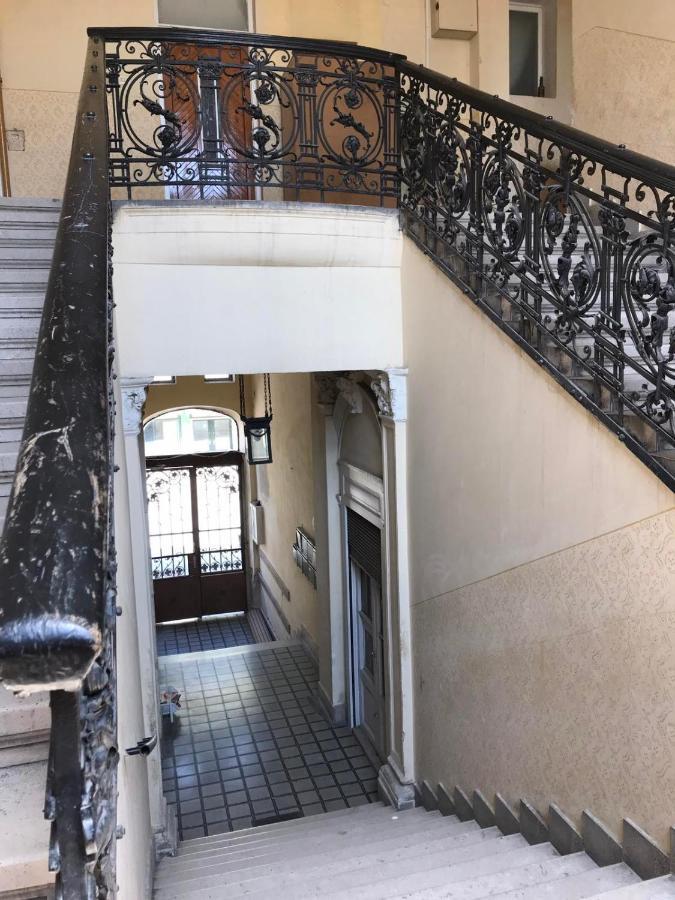 KaposvárHemnes2 Apartmanアパートメント エクステリア 写真